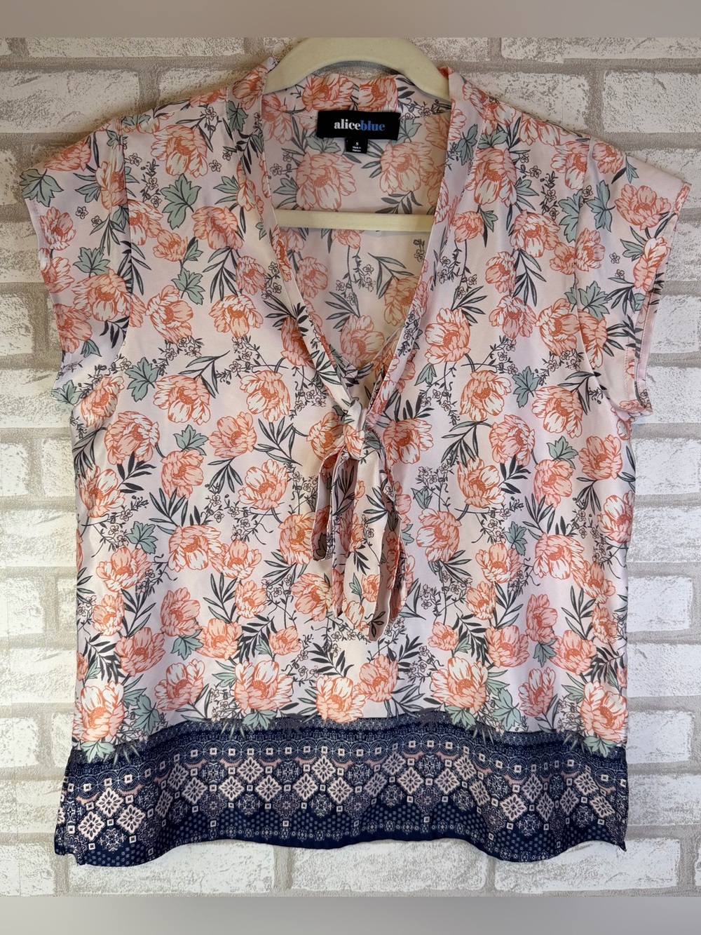 Alice Blue Floral Tie Neck Sleeveless Blouse Small Pink Navy Boho Career Chic